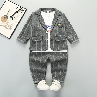 Детские костюмы комплекты из 3 предметов детская одежда Полосатое пальто+ футболка+ штаны костюм для отдыха для маленьких мальчиков от 1 до 5 лет, X264