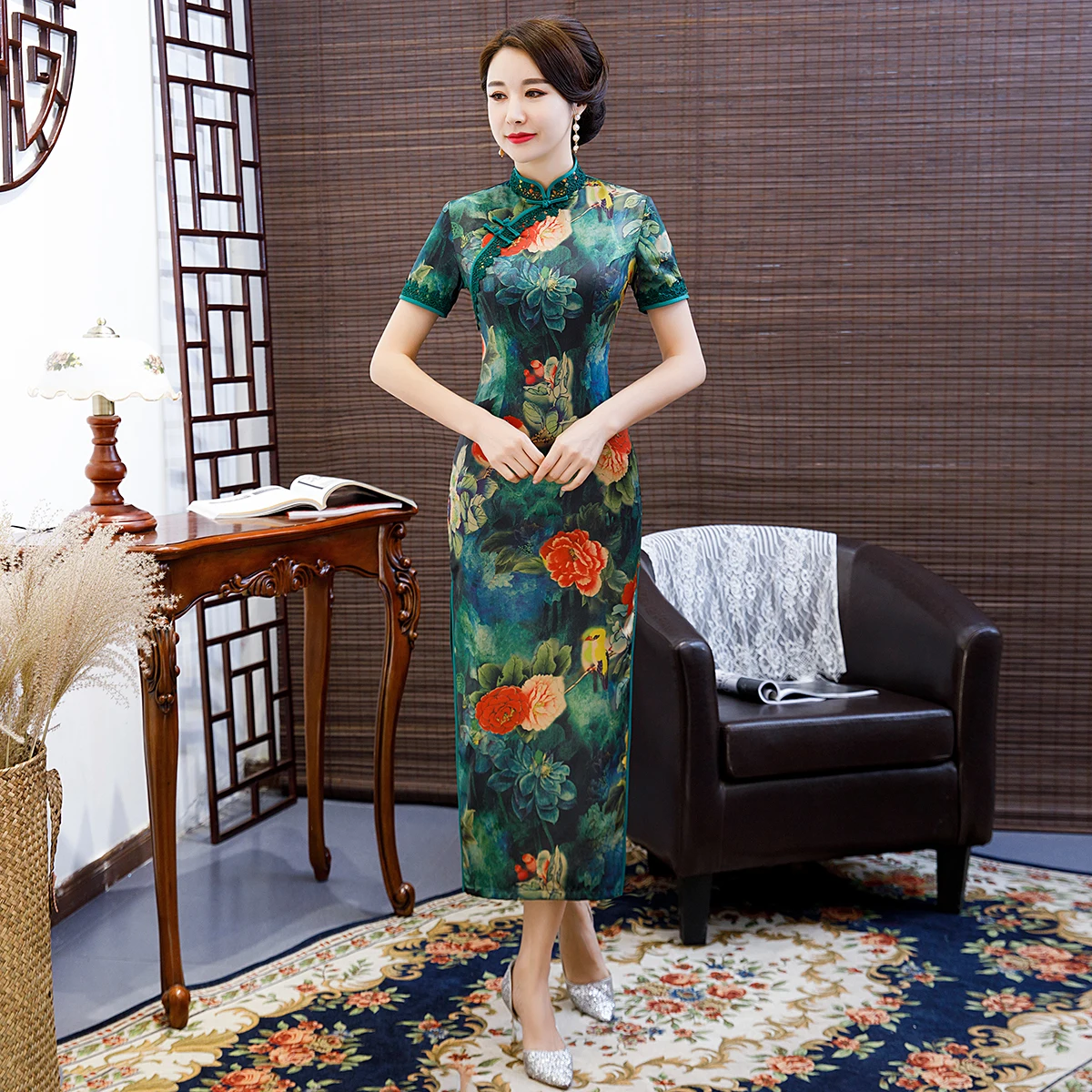 Новые весенние Атлас Для женщин Cheongsam Классический воротник-стойка платье с цветочным принтом пикантные Разделение район Ципао вечернее платья Vestido 3XL 4XL