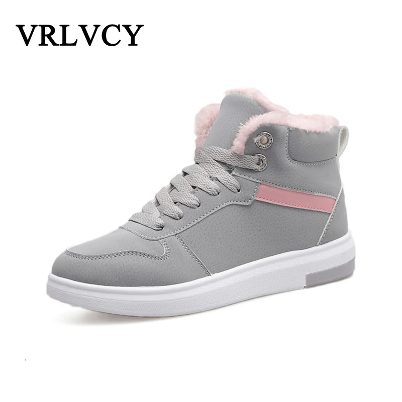 

2018 new winter snow boots female students flat-bottomed sports boots plus velvet thick short tube warm boots cotton shoes