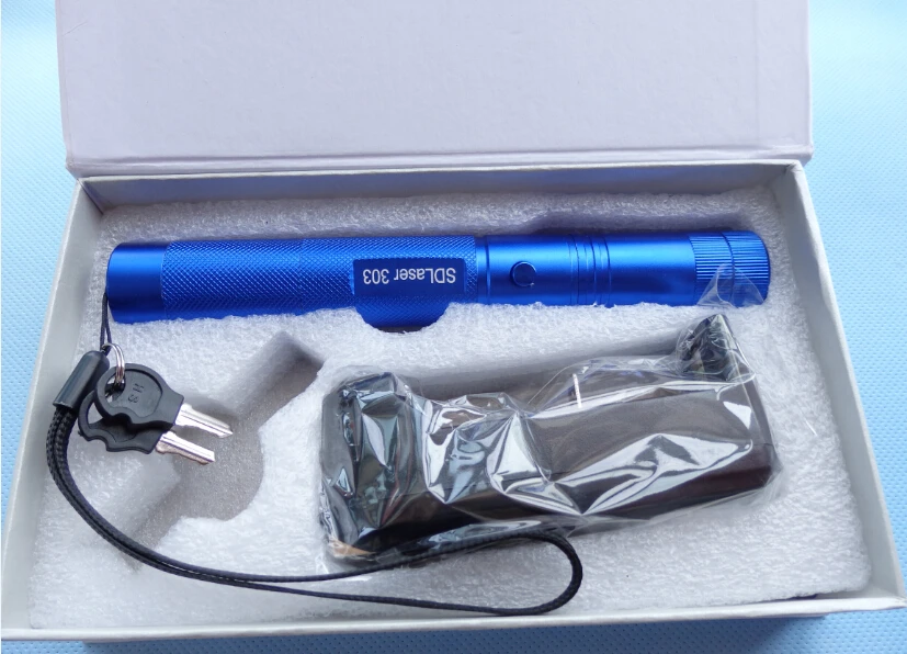 

Super Powerful Military Green laser pointer 532nm 200W 200000m Flashlight Light Burning Beam match,burn cigarettes+Gift Box