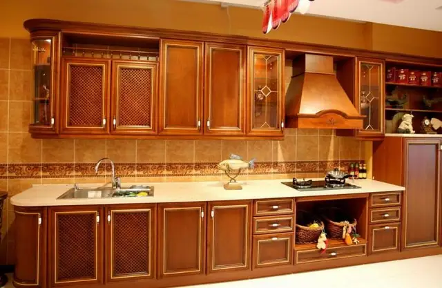 #474308 Armário de cozinha em madeira de cerejeira em Armários de cozinha de Melhoramento Da casa no 640x417 px Armario De Cozinha Em Madeira Rj #3008 imagens