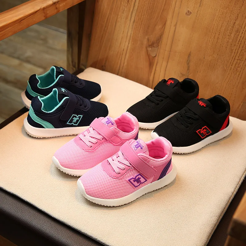 الأطفال أحذية الفتيات أحذية رياضية كاجوال بنين الهواء شبكة الاطفال الرياضة المدربين 2018 الربيع الخريف شقة الصغار المتسكعون دروبشيبينغ