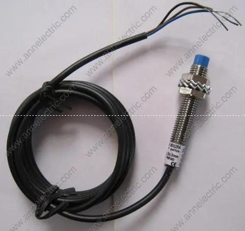 

Inductance proximity sensor LM8 -3002PA,10 pcs/lot,DC 3 Wires,inductive sensor, sensor