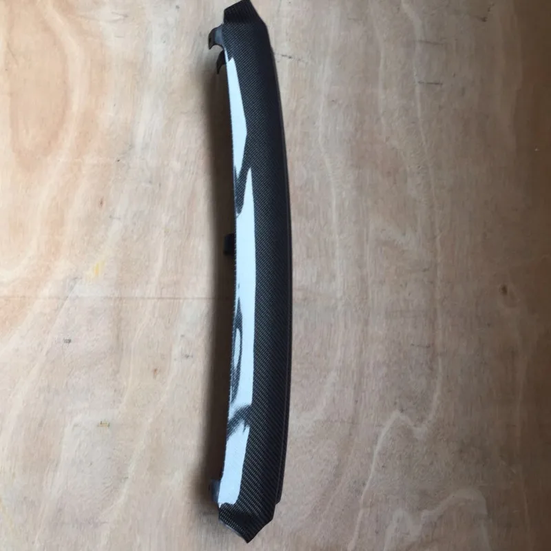 20090902A R32 Front grill Carbon fiber (7)_