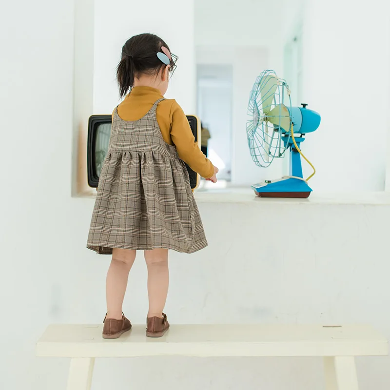 Весеннее милое модное платье-комбинация в клетку для маленьких девочек Повседневное платье принцессы для девочек, подходит ко всему детская одежда