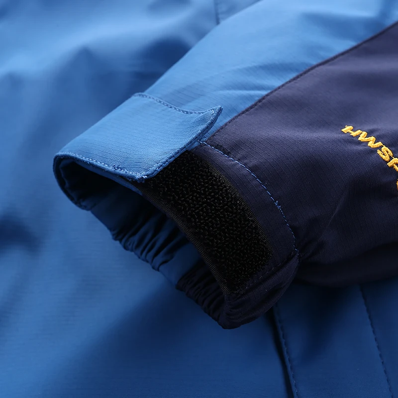 Outdoors Windbreaker (10)