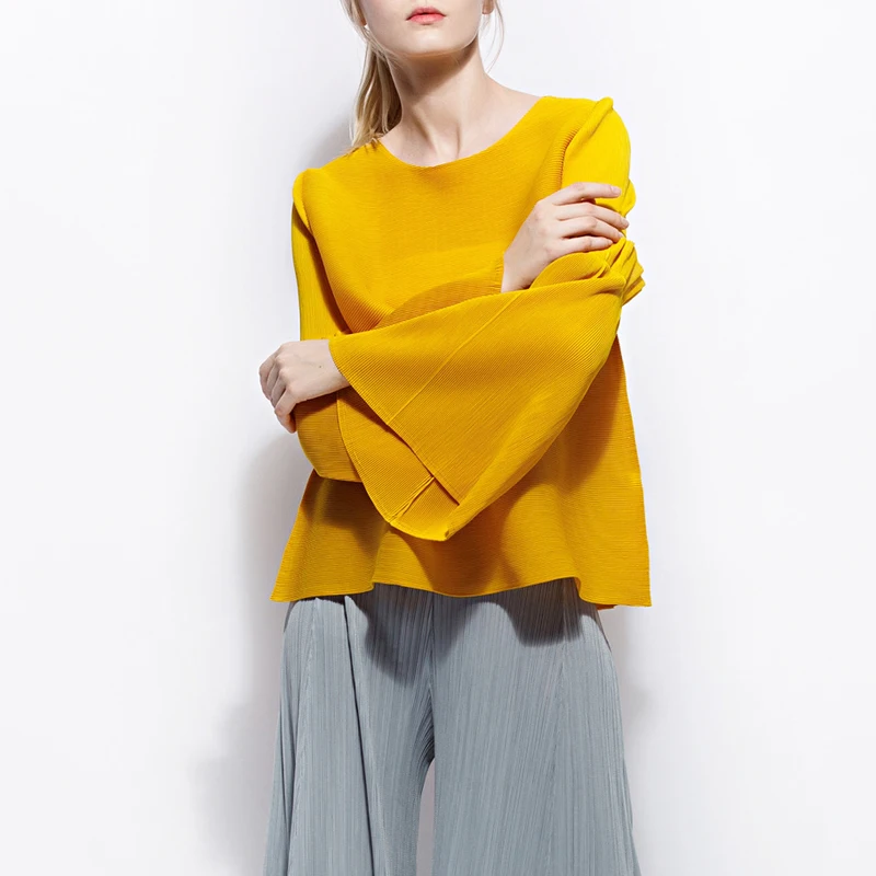 New Issey Pleats Auricular Lace Bell Sleeve