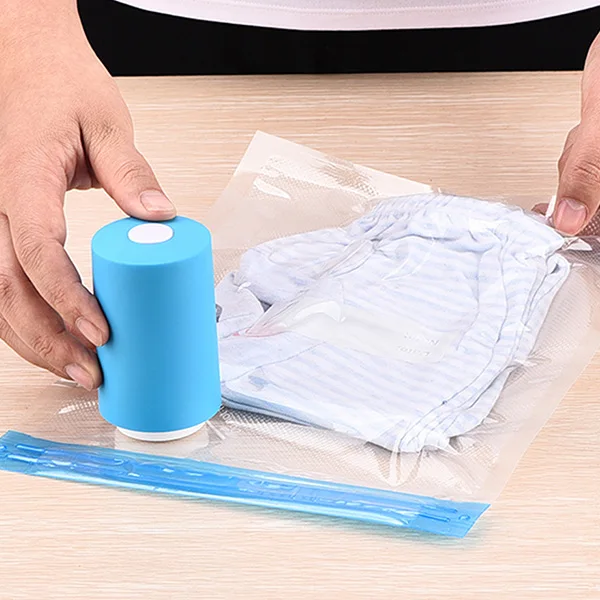 

Mini Portable USB Rechargeable Automatic Vacuum Sealer Pump Machine Household Food Packaging Machine with 6 Vacuum Bag for Home