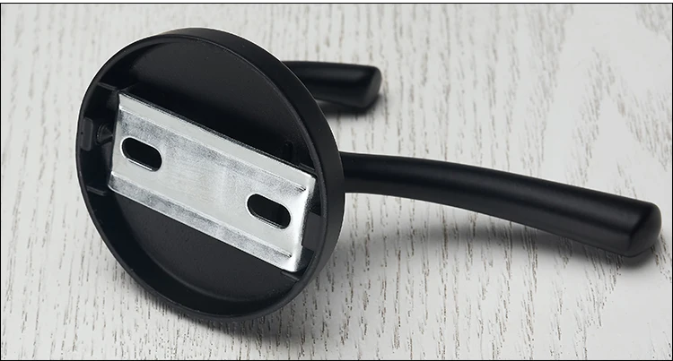 Black Robe Hook 20