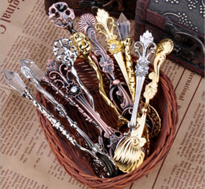 

Wholesale Retro Palace Metal Coffee Spoon Ice Cream Spoon Vintage Royal Silver Spoon