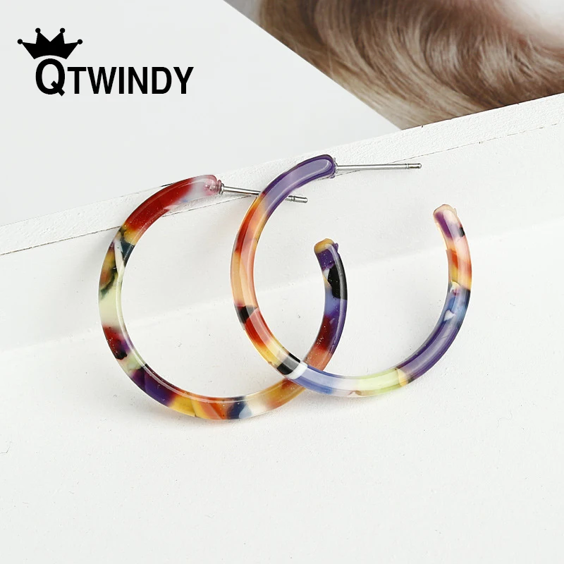 

QTWINDY Acrylic Earrings For Women Geometric Resin Drop Dangle Earrings 2019 Fashion Female Earrings Party Jewelry Brincos