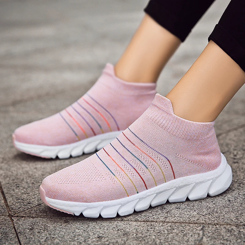 Slip-on Sneakers for Female Black Gray Gym Shoes Breathable Women Running Shoes Spring Summer Non Slip Woman Sneakers for Sport