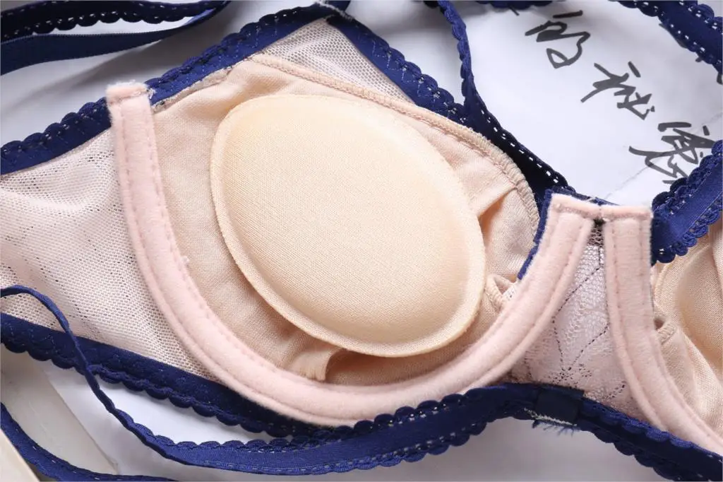 Pink & White Color Lace embroidery Beautiful Back Bra Thin Section Multi-worn Sexy Women Underwear Bra Set()