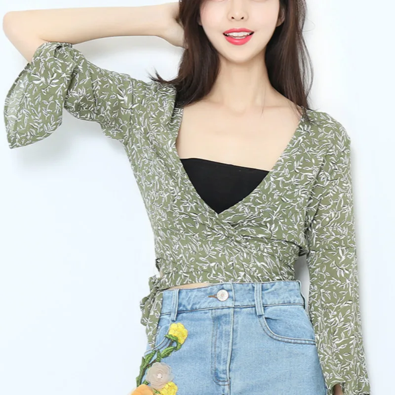 Women Blouse Summer 2017 V Neck Lace Up Top Three Quarter Flare Sleeve V-neck Print Chiffon Tops Fashion Wild Womens Clothing |