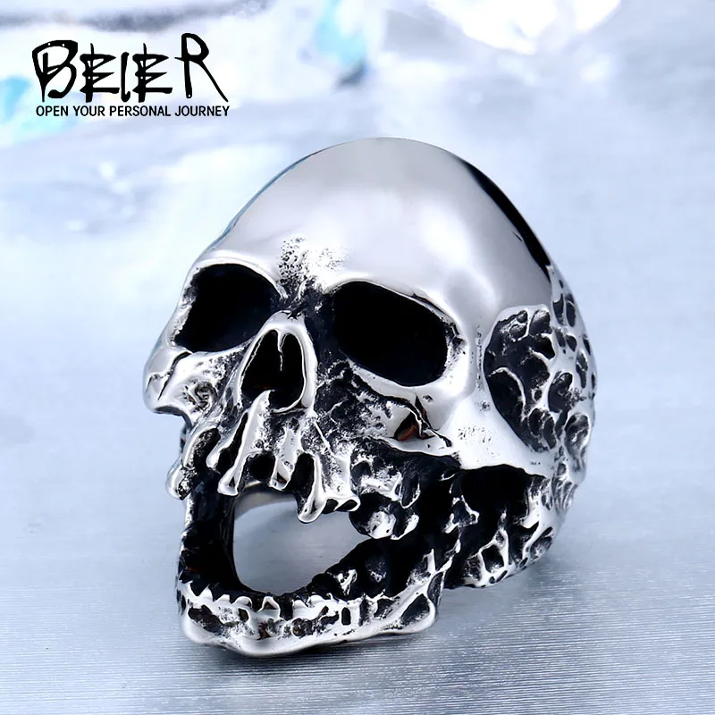Байер уникальный стиль большой череп для мужчин нержавеющая сталь панк Рок мужской личности кольцо Хэллоуин вечерние принадлежности BR8-382