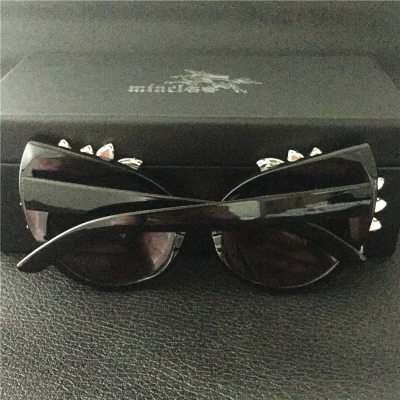 Vintage Cat Designer Women Sunglasses Diamond Female Eyeglass Black Color Shine Party Sun Glasses UV400 NX