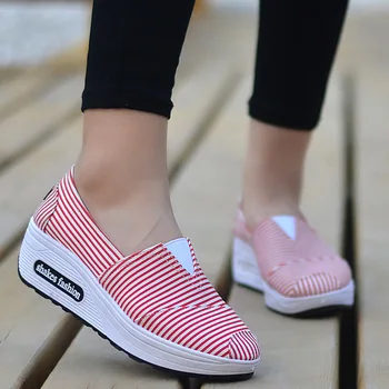 

Wedges Shaking Sneakers for girls Swing shoes Slip-On Women Canvas Shoes Gingham Shallow Alpargatas 2019 Summer