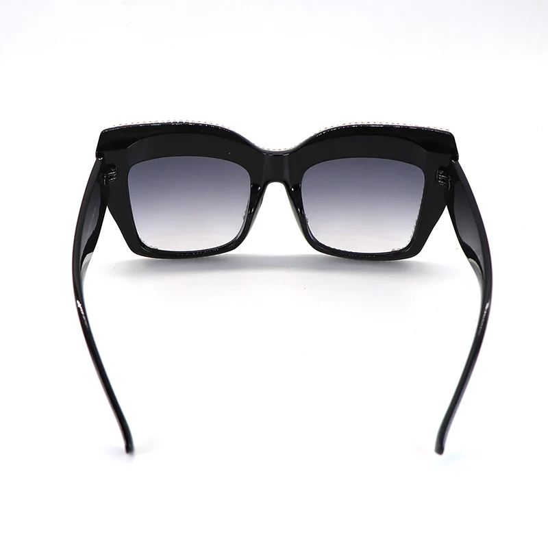 Кошачий глаз Квадратные ретро солнцезащитные очки Классические женские очки солнцезащитные очки UV400 градиентные линзы Стразы солнцезащитные очки для пляжа