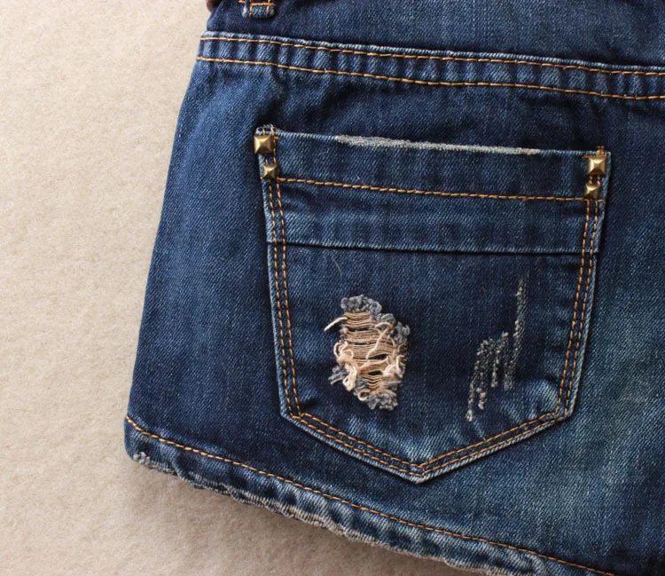 Осенние джинсовые шорты для женщин, сексуальные мини шорты, женские джинсовые шорты с заклепками и дырками, шорты с низкой талией, без пояса, рваные джинсовые шорты J2305