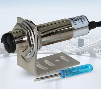 

M18 Diffuse Reflection Infrared Photoelectric Sensor Ultra Long Distance 0-3 meters Adjustable 3-wire 10-30VDC GP18-300DN1