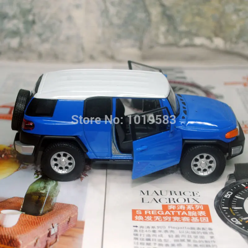 WELLY 1/36 масштаб автомобиля игрушки Япония Toyota FJ Cruiser SUV литая модель металл откат