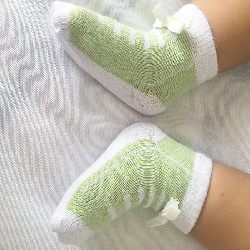 Носки для новорожденных хлопковые милые короткие детские носки плотная одежда для маленьких мальчиков и девочек детские носки для малышей разноцветные летние аксессуары