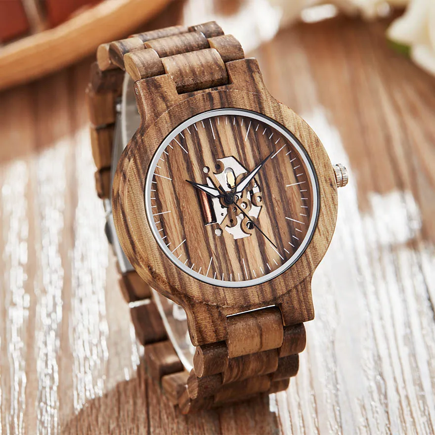 Unique Couple Wood Watch Men Women Wooden Band Luminous Hands Wristwatch Creative Brown Full Walnut Wood Watch Male Lovers Clock