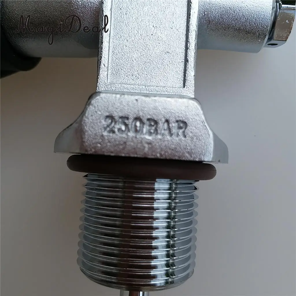 MagiDeal Universal Underwater Scuba Diving Dive DIN/Yoke Tank Valve 3/4