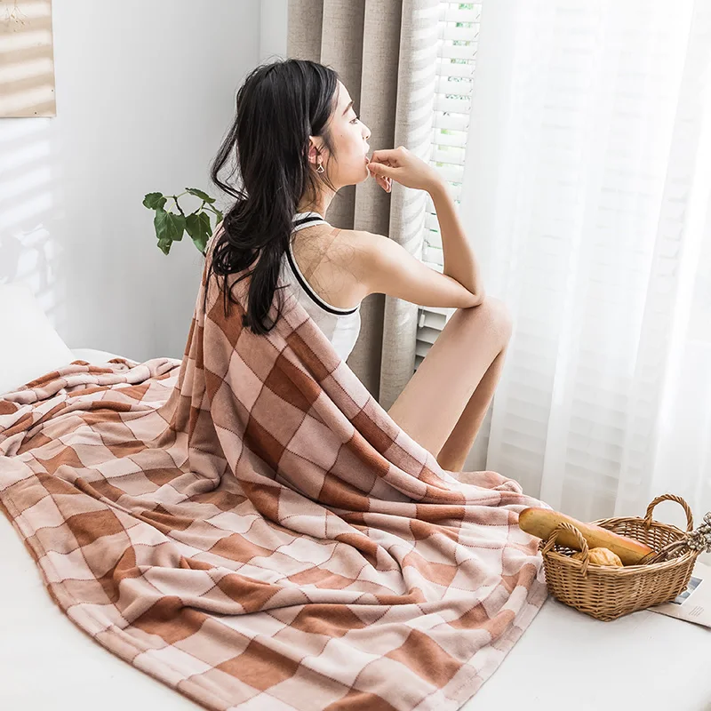 Lattice bedspread blanket 200x230cm High Density Super Soft Flannel Blanket to on for the sofa/Bed/Car Portable Plaids