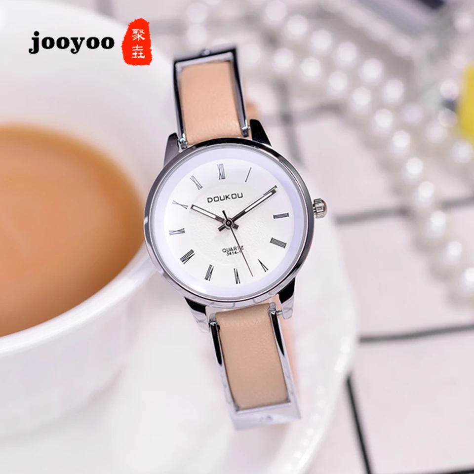 

Women's Watch Roman Belt Multicolor Student Quartz Watch Men And Women Work White Collar Casual Leather Band Watch jooyoo