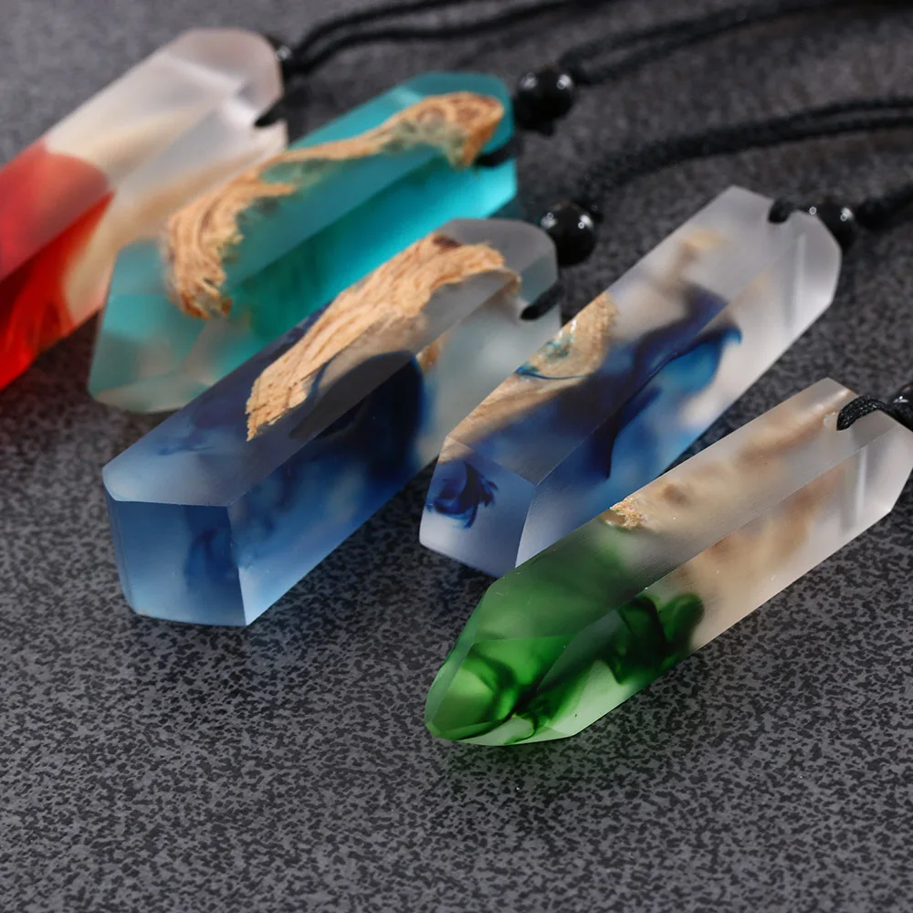 

Random Color!! 1Pcs Unisex Women Men Resin Wood Pendant Necklace Colored Resin Rope Chain Necklace Jewelry Gift
