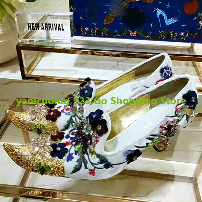 

Gold Metal Hallow Out Pointed Toe Women Pumps Colorful Crystal Embellished Women Shoe Flower Embroidered Wedding Party Star Shoe
