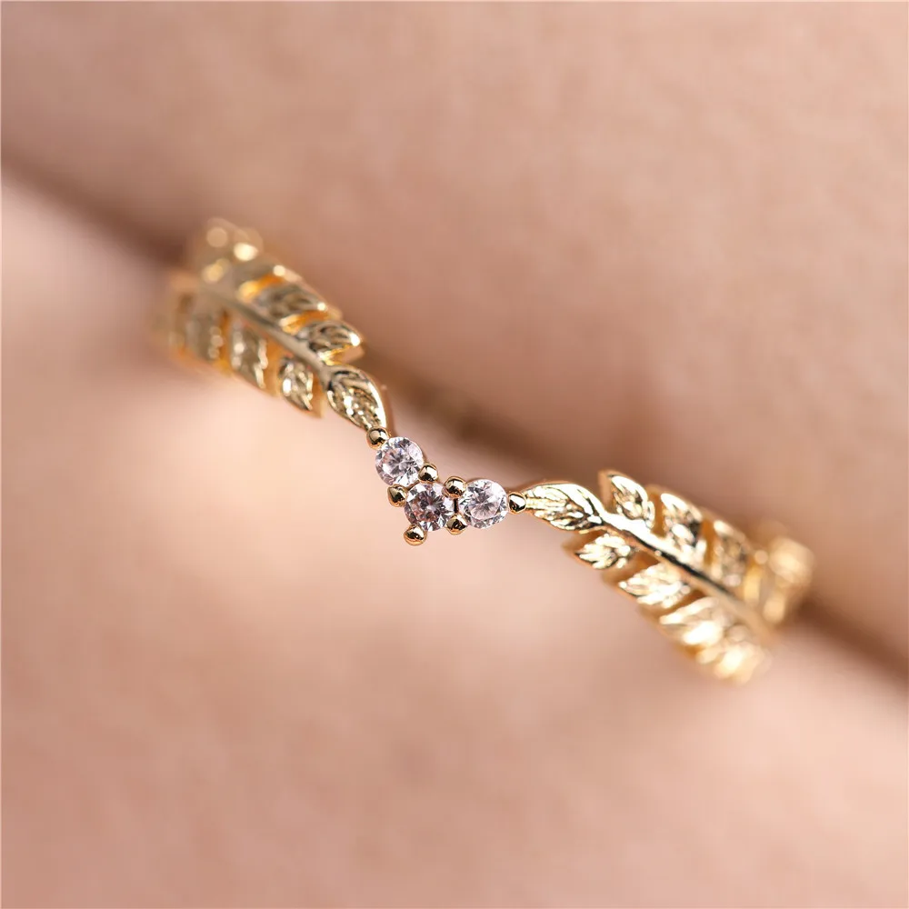 

Fashion Chic Feather V Style Engaged Rhinestone Ring Anniversary Gift Engagement Wedding Jewelry Ring Lady Ring Size 5-9