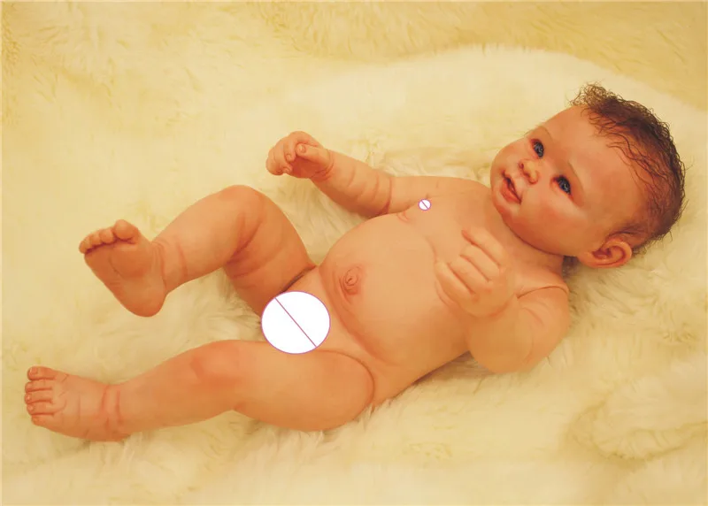 Фотоссесия голенькой лялечки