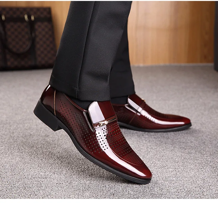 Летние кожаные Мужские модельные туфли в деловом стиле с дырками; крутая дышащая обувь; мужские лоферы; Мокасины без шнуровки; мужская обувь на плоской подошве