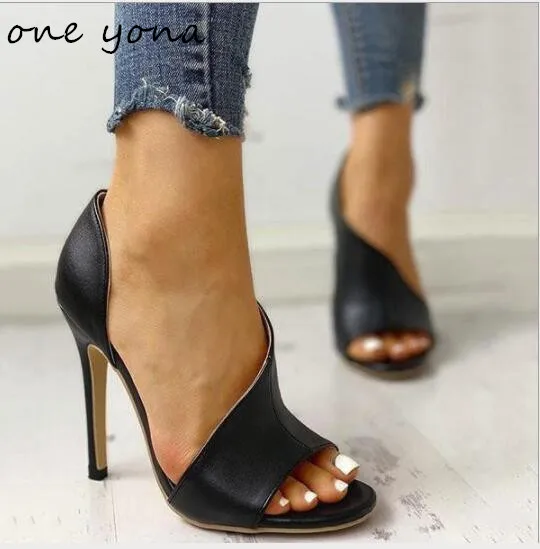 

Sandals female 2019 summer new open toe high heel large size hollow hollow fashion casual comfortable ladies sandals a294