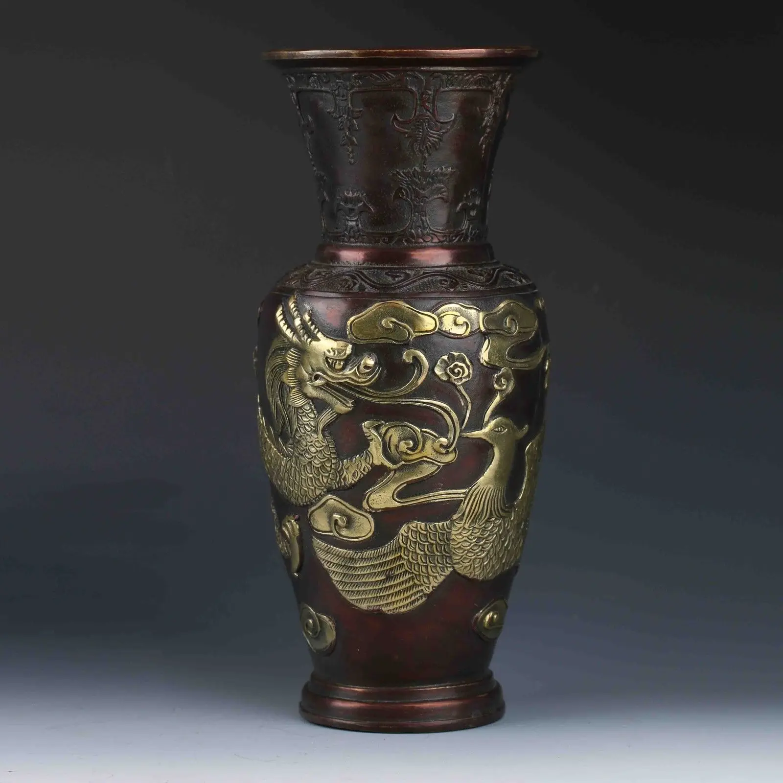 

Chinese Bronze Gilt HandWork Dragon&Phoenix statues Qianlong Mark