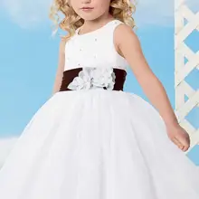 Довольно платье-линии цветы платья черный створки белый ручной цветы для подружек невесты платье из органзы детские маленькие девочки LD1633