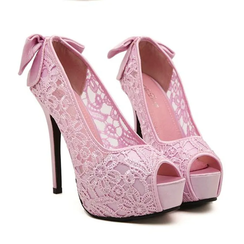 туфли нежно розового цвета. замшевые лодочки christian louboutin so kate. туфли женские. нежно розовые туфли.