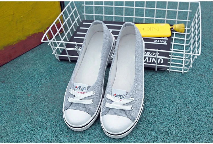 New Shallow flat women sneakers comfortable summer casual canvas shoes Breathable black Slip-on Vulcanize Shoes female NBT999 22