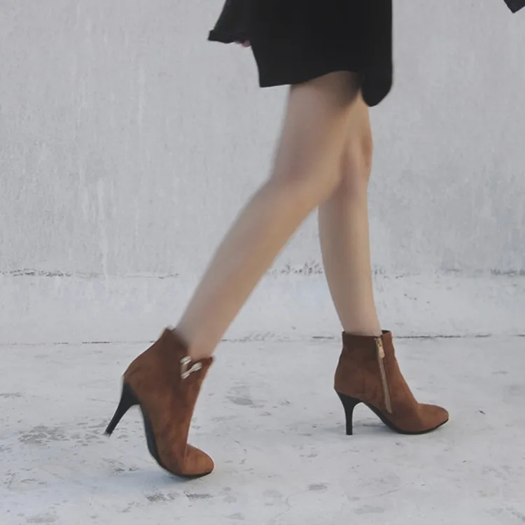 

Big Size 11 12 13 14 15 16 Ma'am Fine heel Short boots Pure color Water drill boot barrel High heel boots