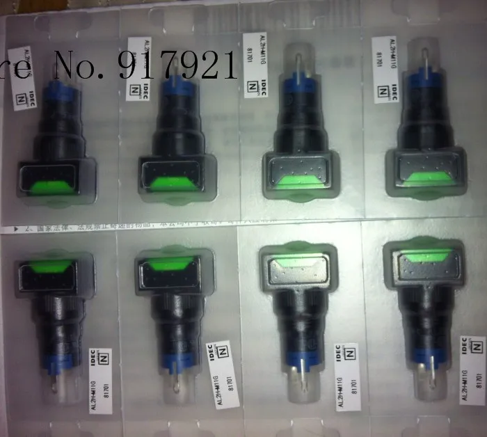 

[ZOB] AL2H-M11G reset idec imports from Japan and the spring AL2-H self-locking rectangular button switch --10pcs/lot