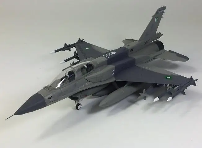 1/72 Pakistan air force F-16 fighter model Collection model