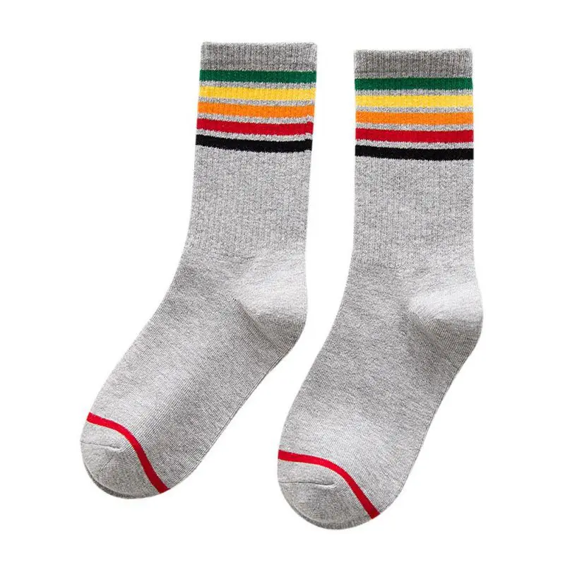 Осенние и зимние креативные спортивные носки в радужную полоску, женские носки, спортивные хлопковые носки для улицы - Цвет: Серый