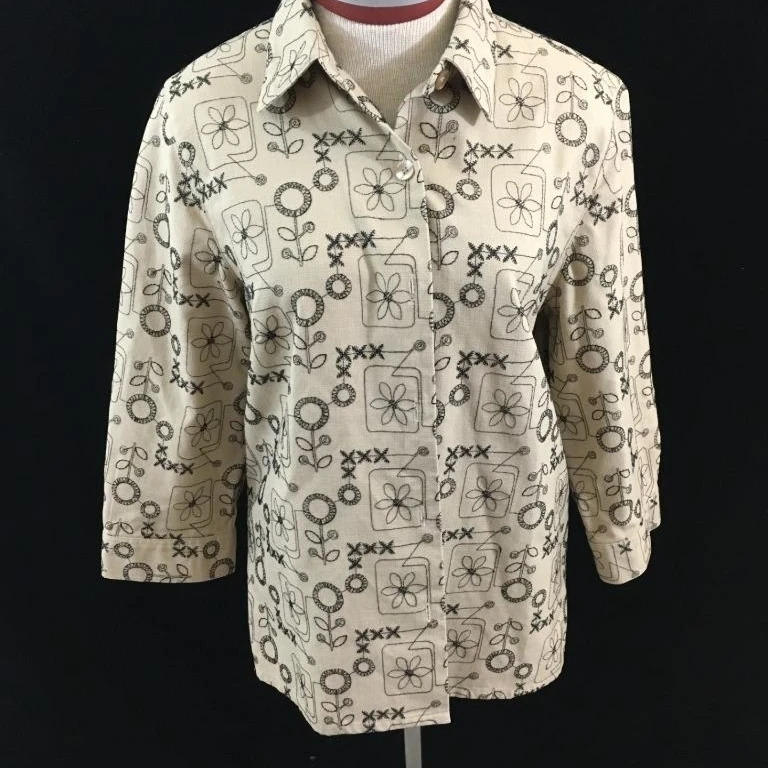 Alfred Dunner blazer womens top Size 12 tan black embroidered floral