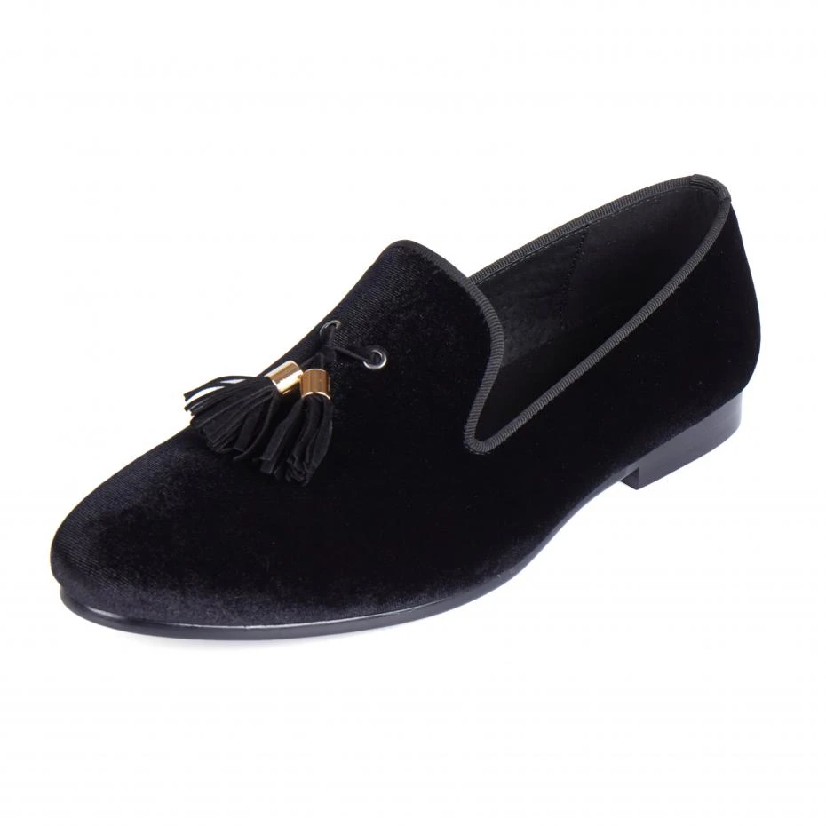 black flat shoes size 6