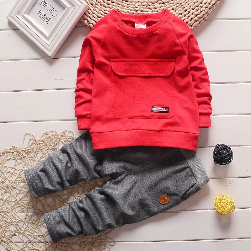 

Autumn Children's set 0-4-year-old male baby neck set two pieces set large pocket