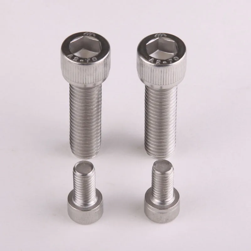 

10PCS Special Stainless Steel 304 Cylinder Head Cap Screws / Bolts / Screws M6 * 20mm