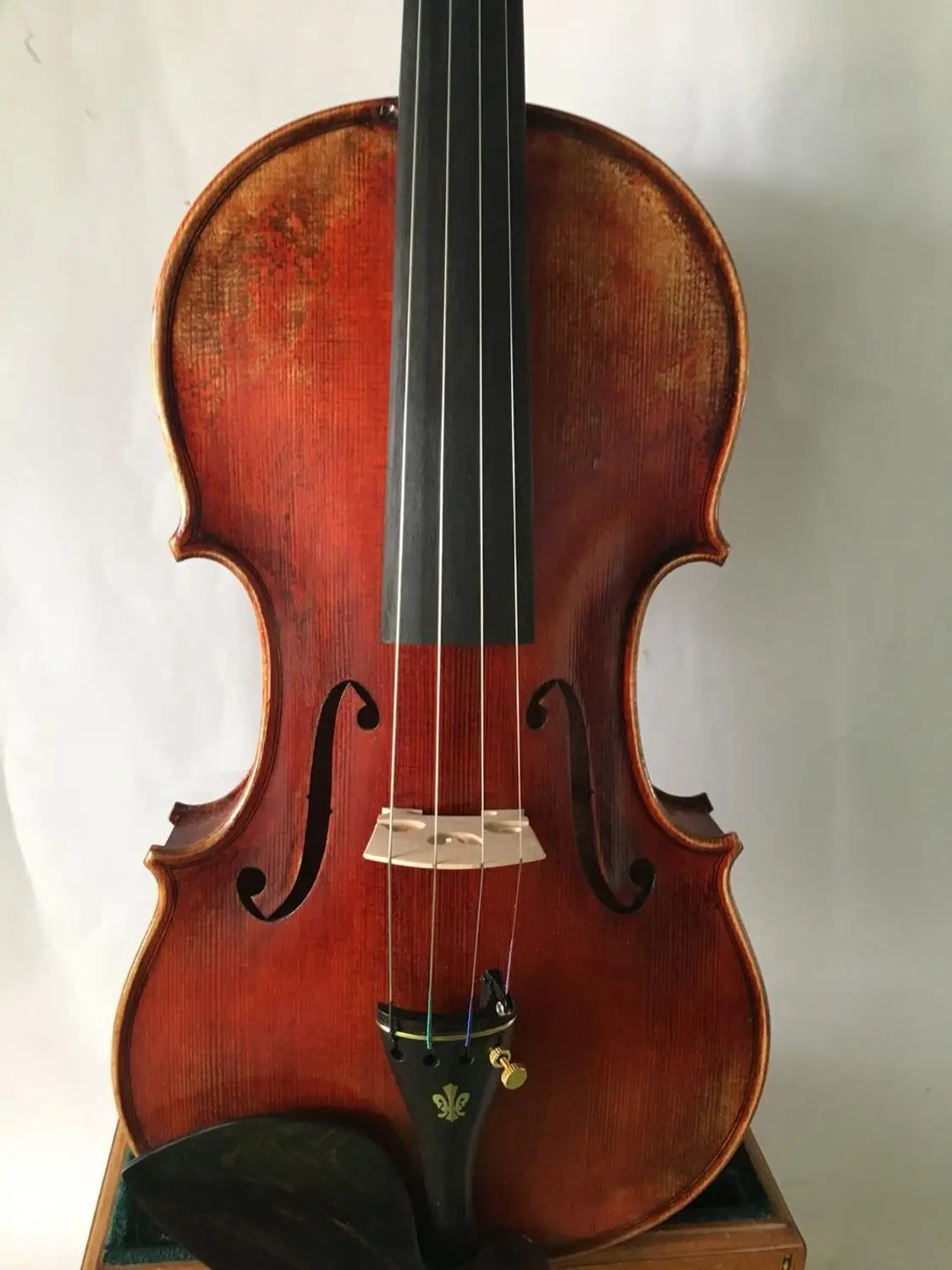

4/4 Violin Stradi model 1pc maple back antique old style violin