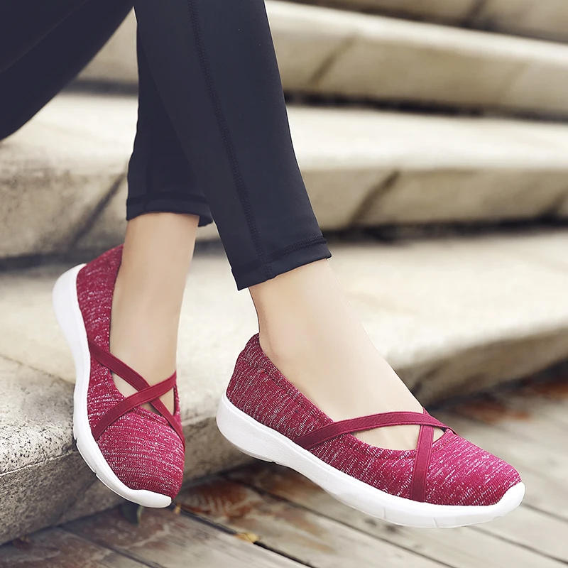 

2019 Low Top Women Flats Non-slip Lightweight Walking Shoes Breathable Female Casual Shoes 35-41 Comfort Leisure Sneakers Mjuer